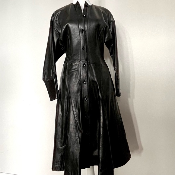 ANNI ‘90 Vtg Black Lambskin Leather Long Button Front Fitted Coat Dress Timeless - Picture 16 of 16